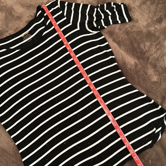 Cute Striped Top 😍 - Picture 10 of 13